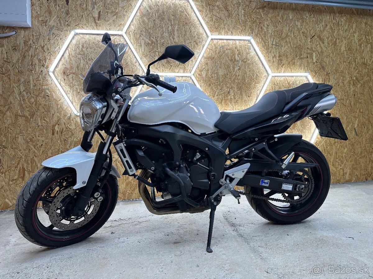 Yamaha FZ6 S2