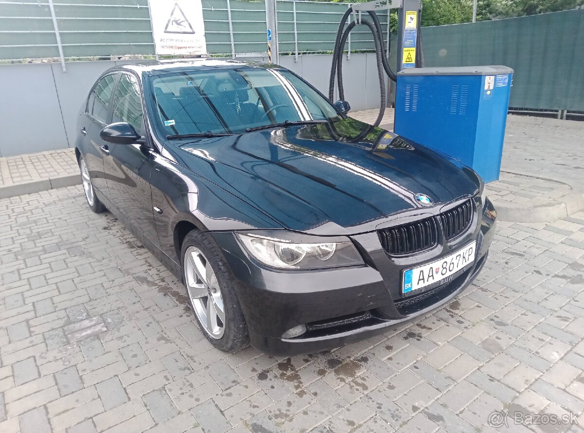 BMW E90 318i