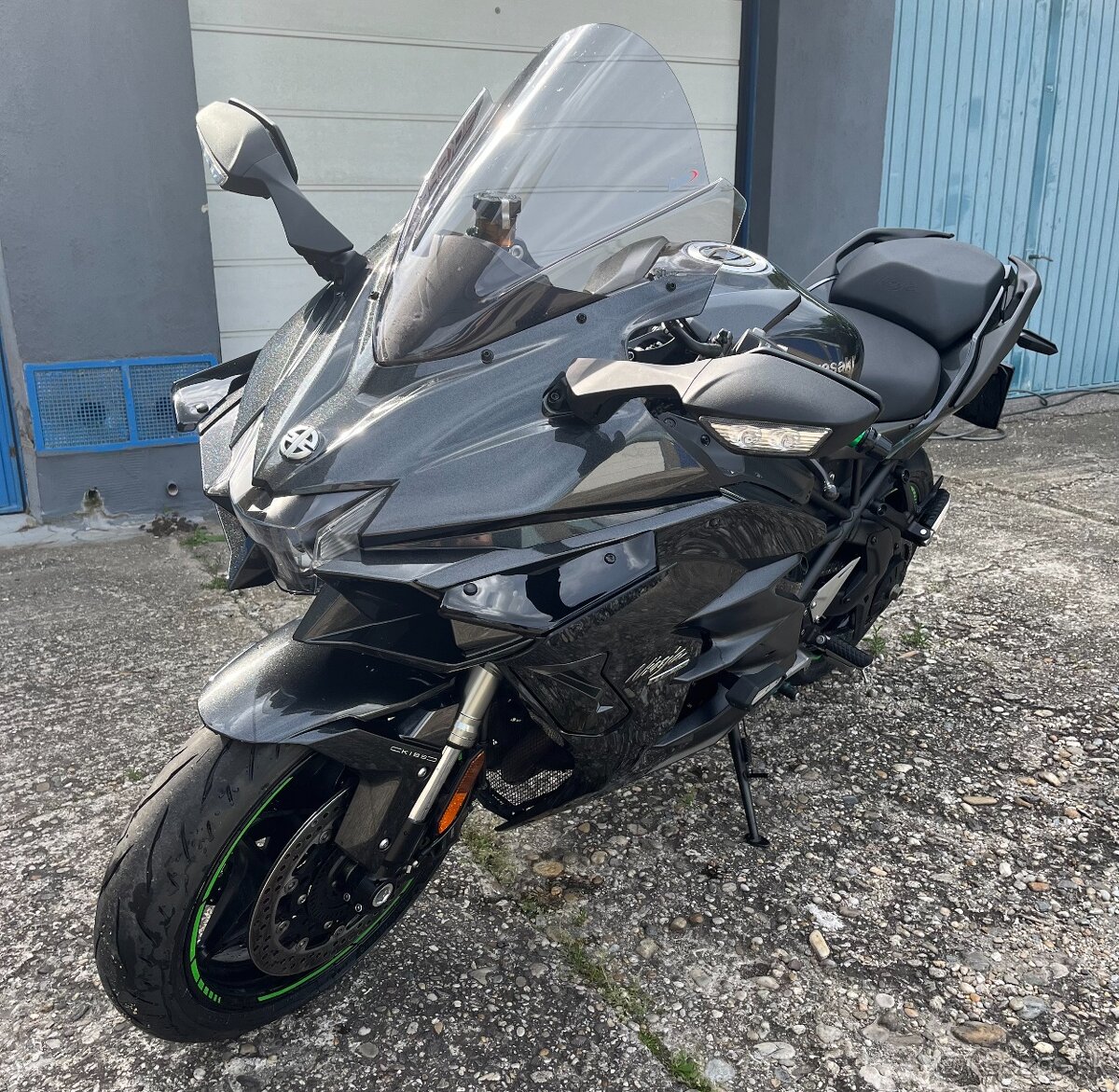 Kawasaki Ninja H2 SX