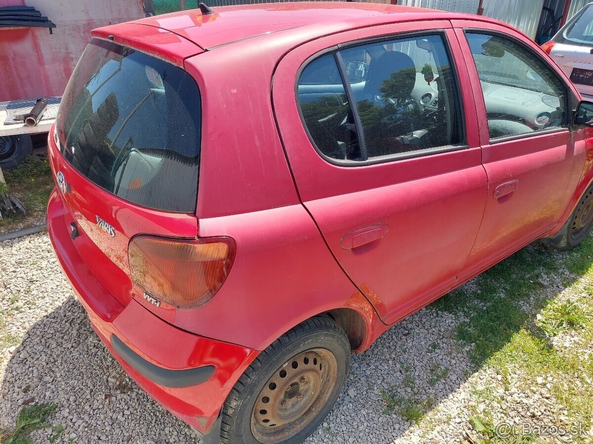 Predám Náhradné diely Toyota Yaris 1998-2005 1.0 Vvti