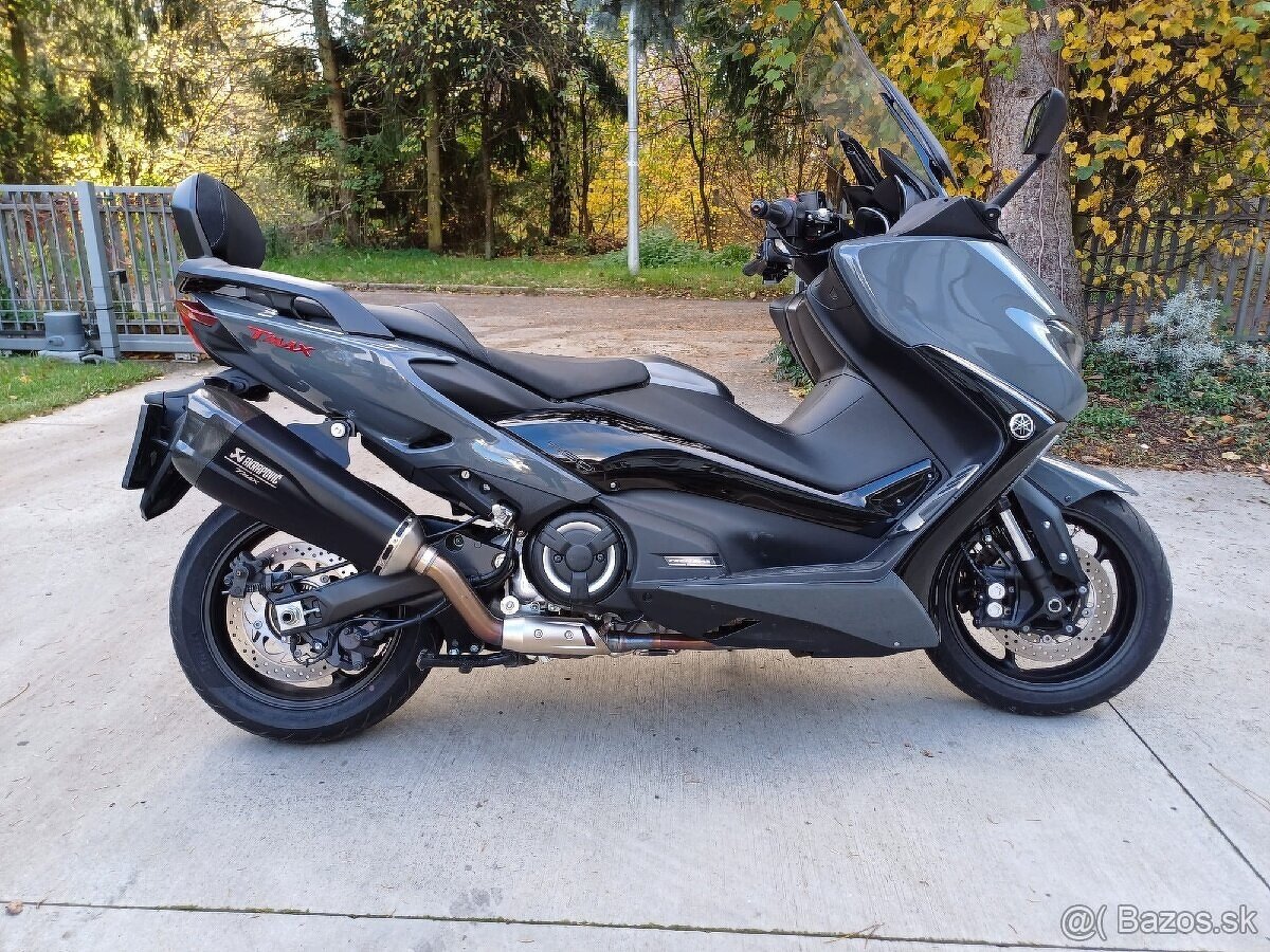 Yamaha T-MAX 560