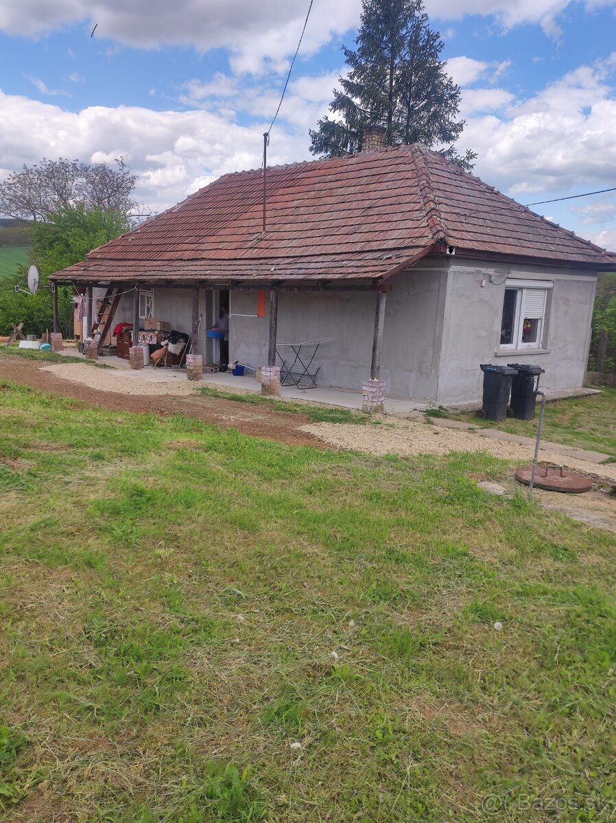 Ponúkame Vám na predaj rodinný dom v obci Szalaszend