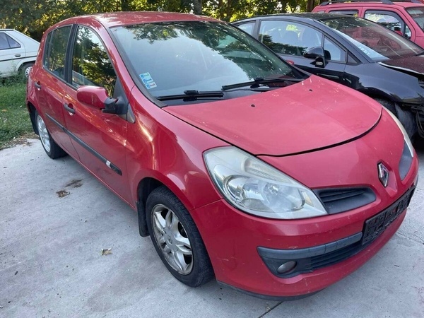 Rozpredám na náhradné diely Renault Clio III 1.5 DCI