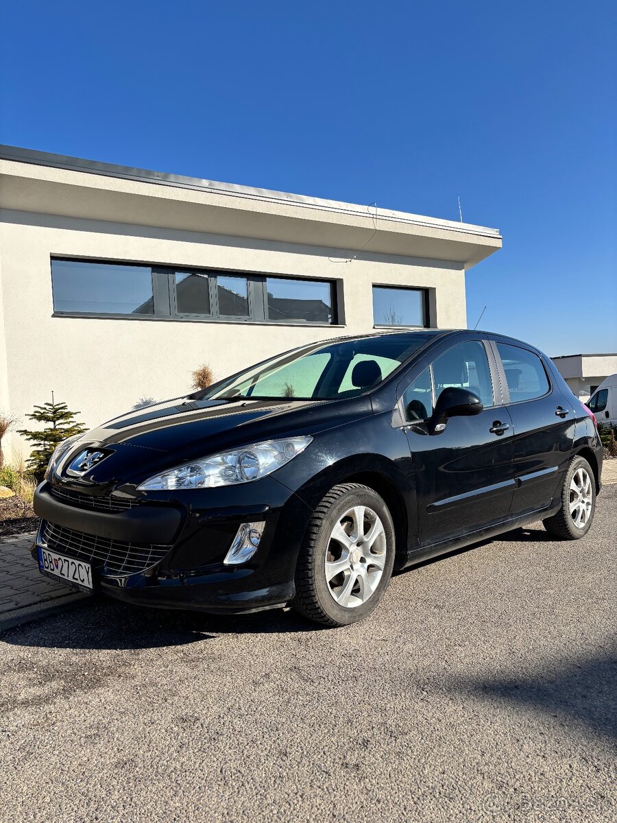 Peugeot 308 1.6 VTi 88kw/ Automat / Nové kúpené na Slovensku