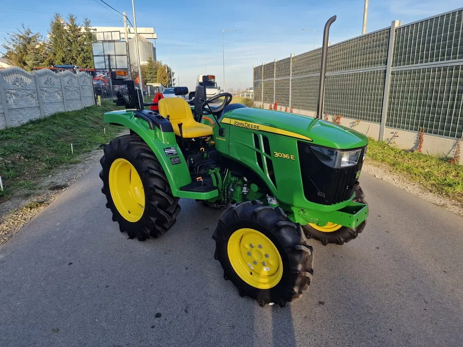 John Deere 3036 E (4 mth.,záruka)