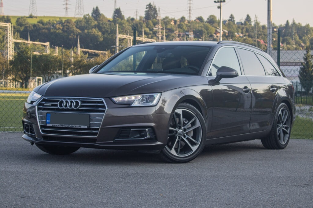 AUDI A4 AVANT, S-LINE, QUATTRO, 140kW, Virtual kokpit