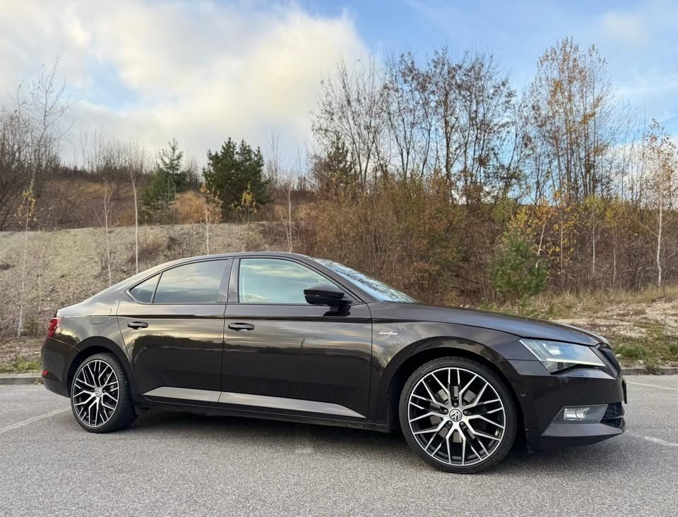 SKODA SUPERB 2.0 TDI L&K