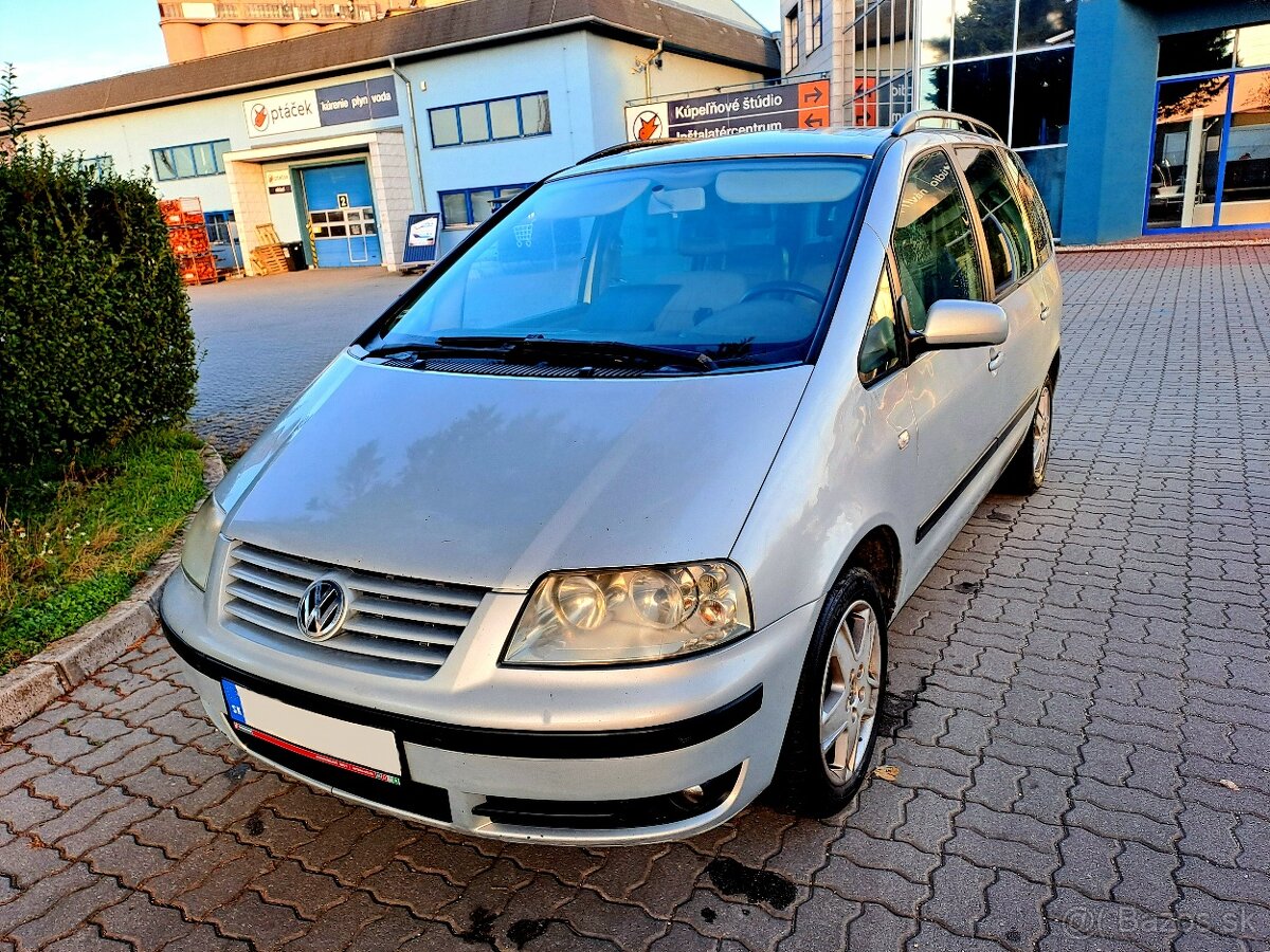 Volkswagen Sharan 1,9TDi 85KW Diesel, M6, HIGHLINE"MÁX,