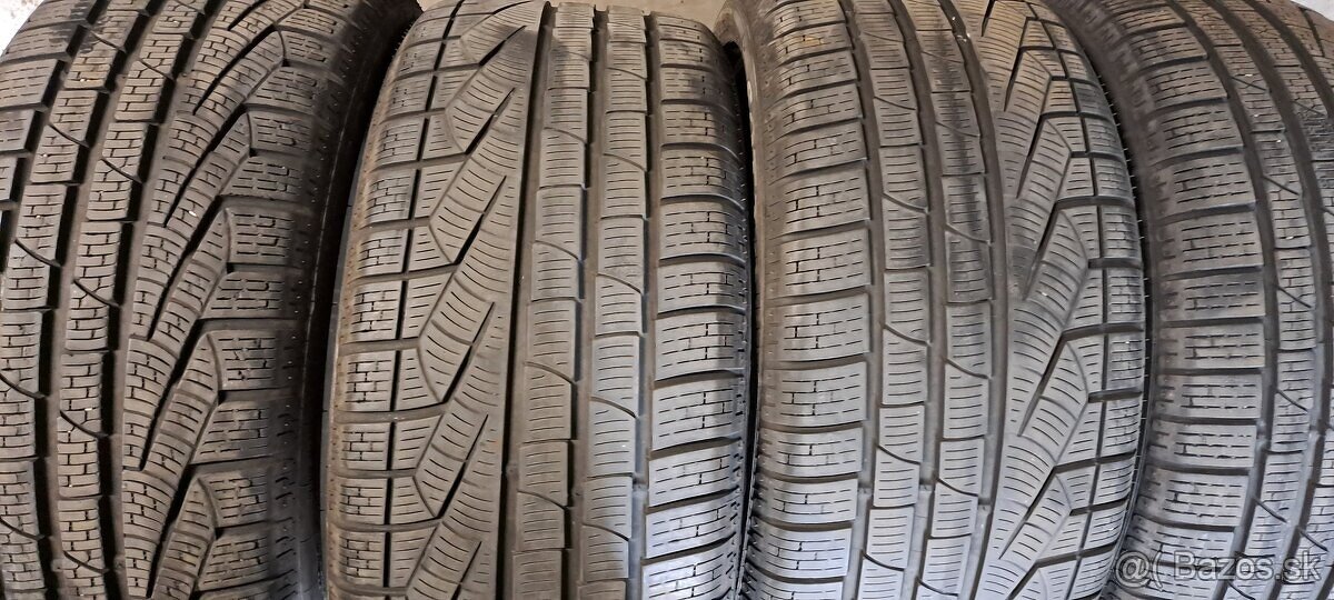 Predám zimný dvojrozmer 225/40r18+245/35r18 Pirelli z B.M.W