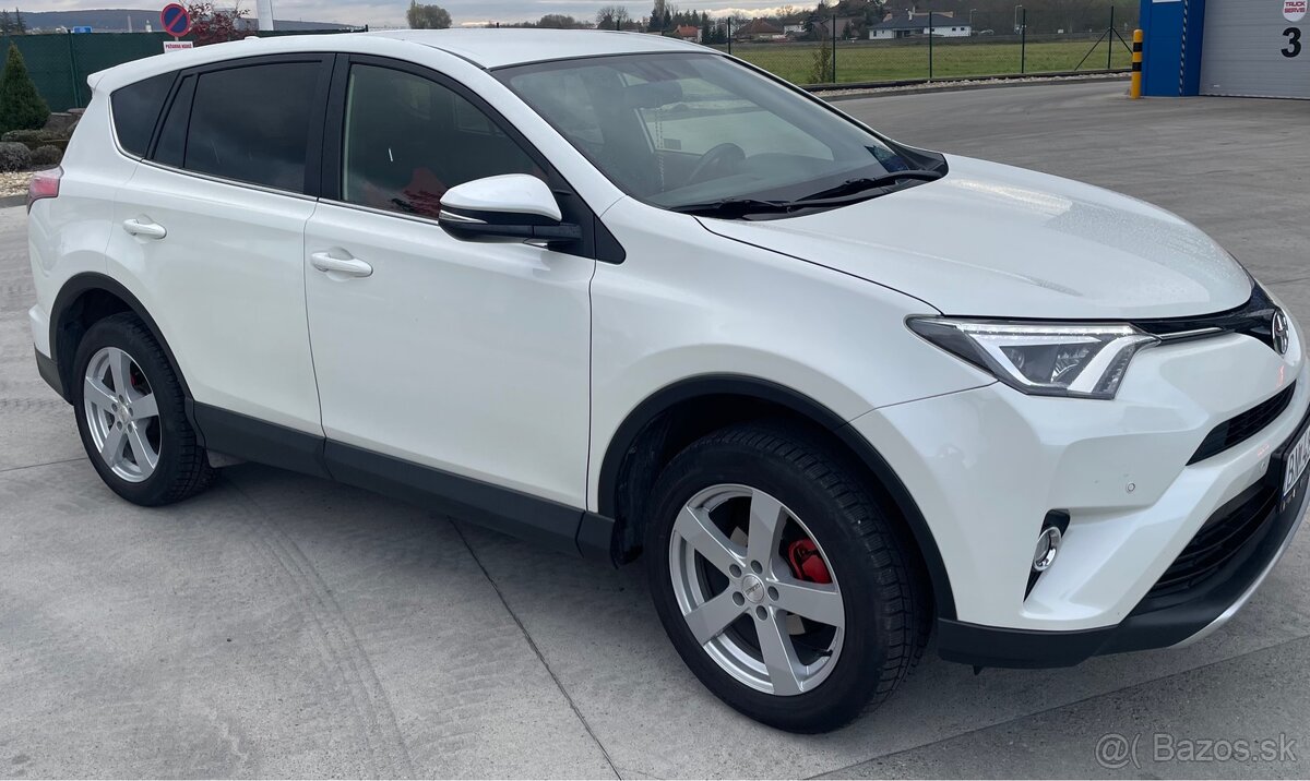 TOYOTA RAV 4