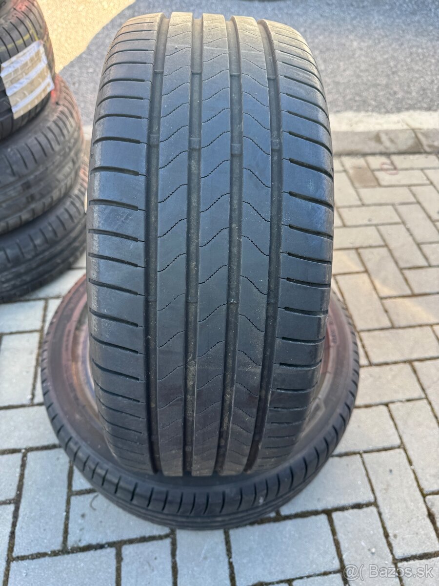 225/45R17 Bridgestone