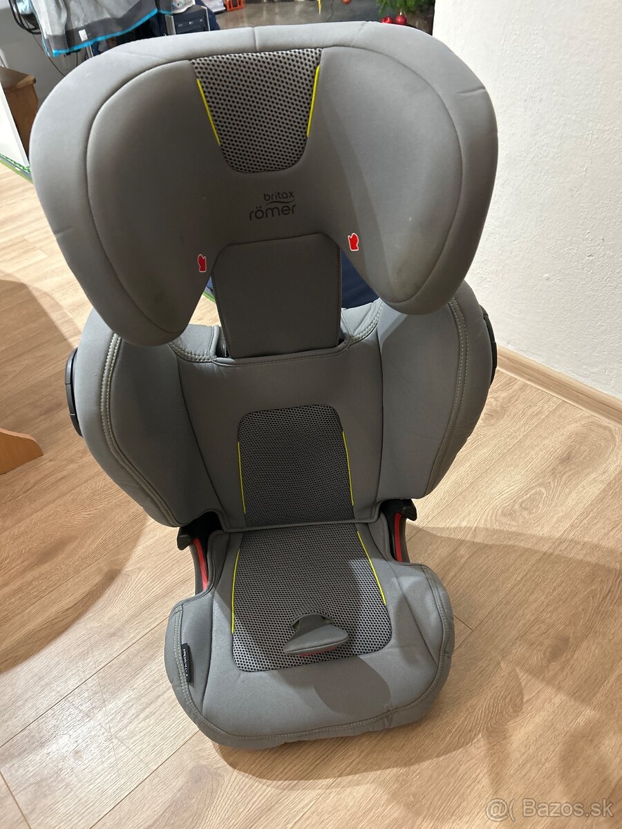 Britax Romer kidfix lll M