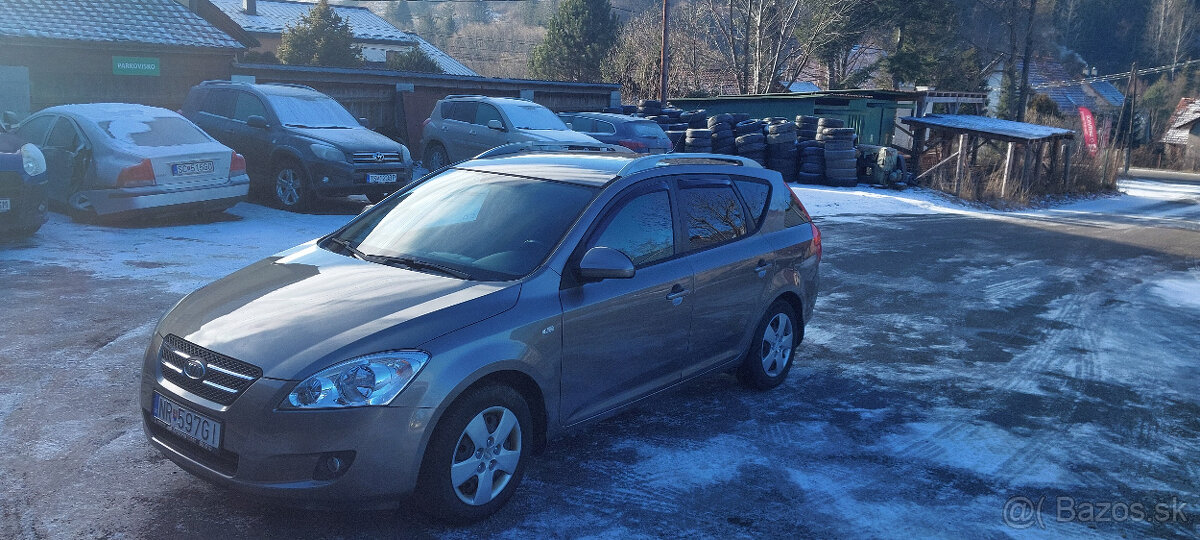 KIA CEED SW 1.6 Benzín