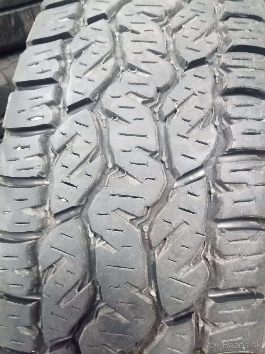 205/70 R15 96T 4x4 Samurai