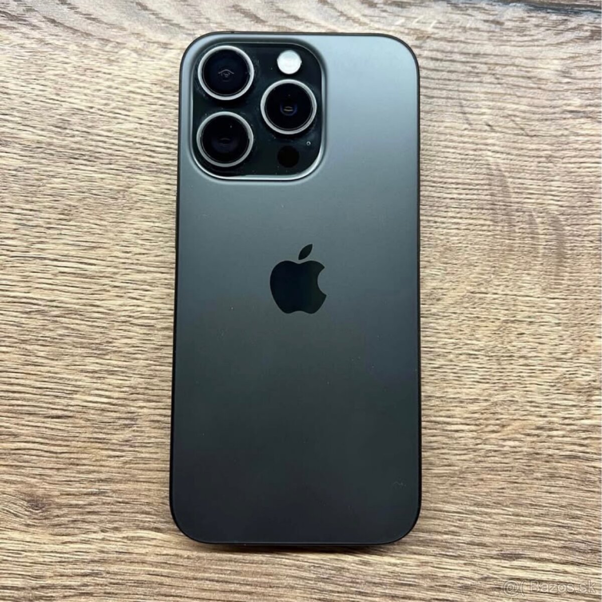 Iphone 15 pro 256gb rok záruka