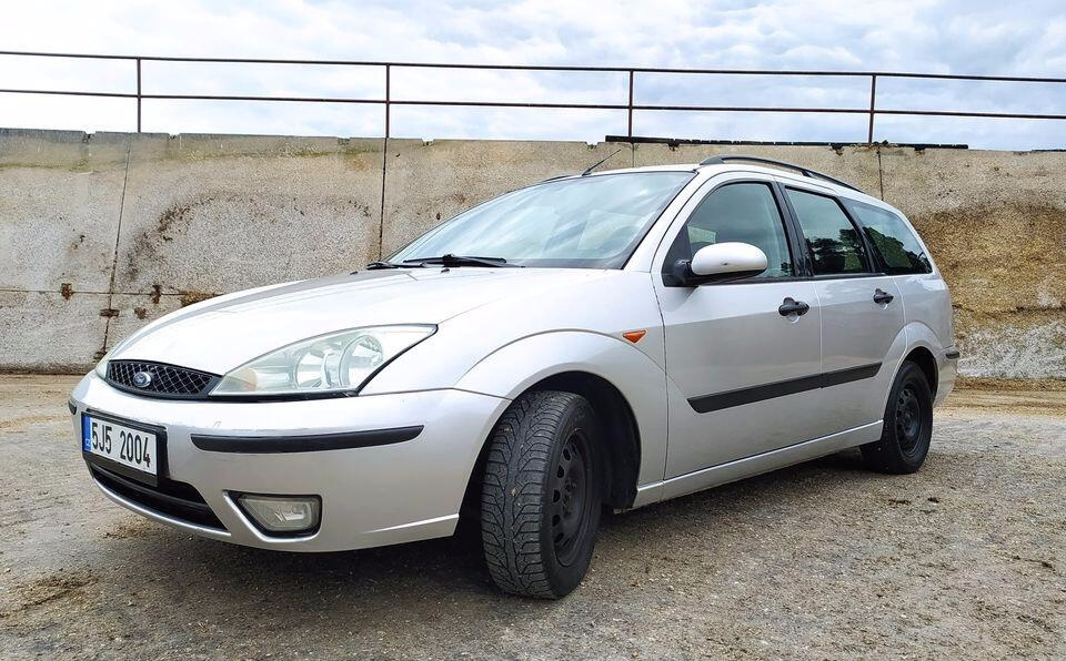 ford focus 1.8tddi mk1 combi sedan 66kw