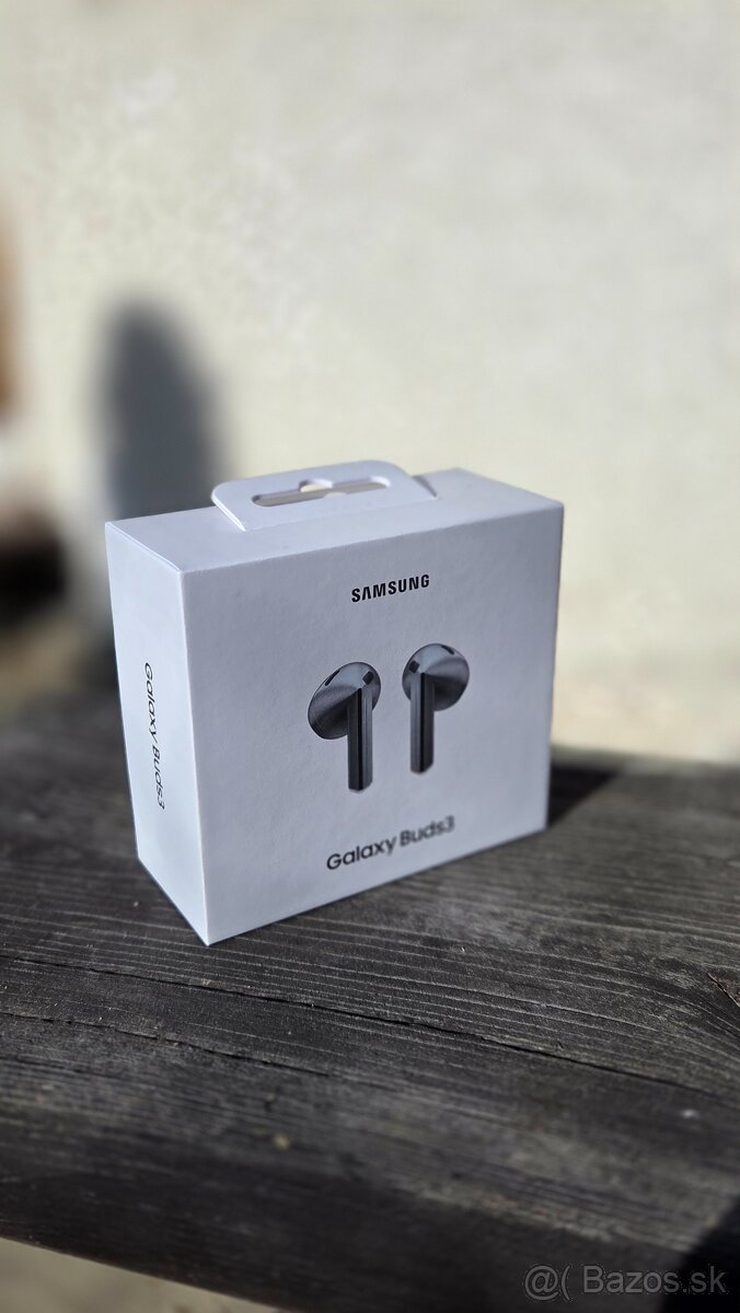 Samsung Galaxy Buds 3, strieborné