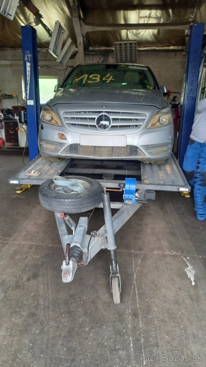 Rozpredám mercedes b200gdi rok12 w246 115kw