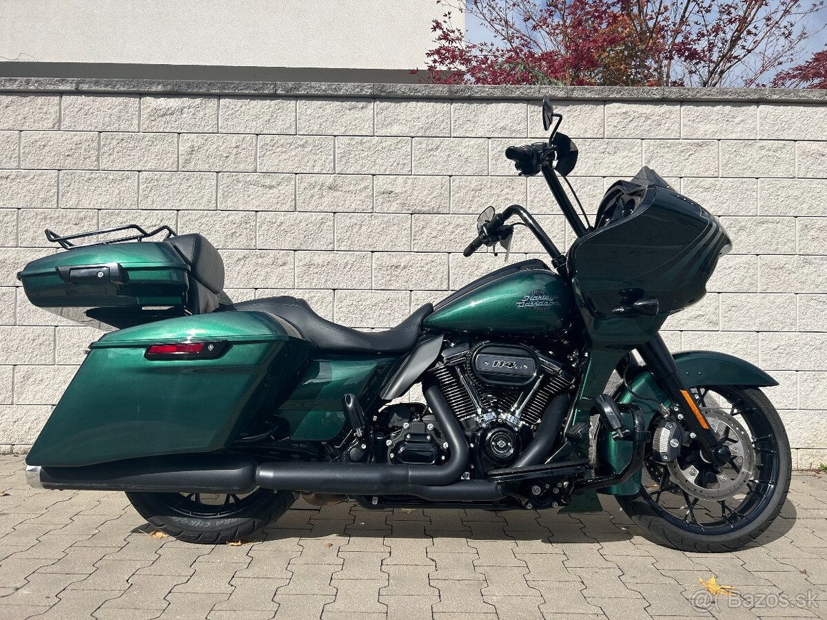 HARLEY DAVIDSON ROAD GLIDE