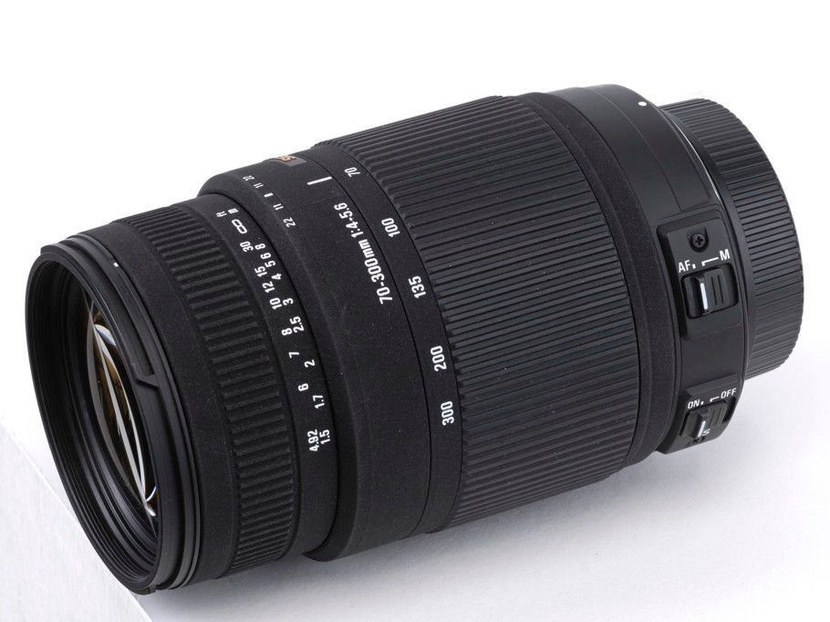 SIGMA 70-300mm F 1:4-5.6 DG OS (Macro 200-300)