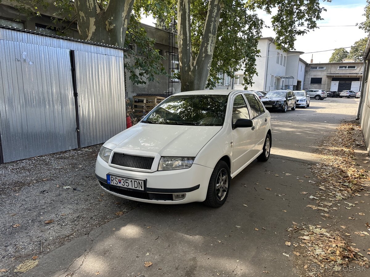 Fabia 1.4 benzín - klimatizácia - el. okná