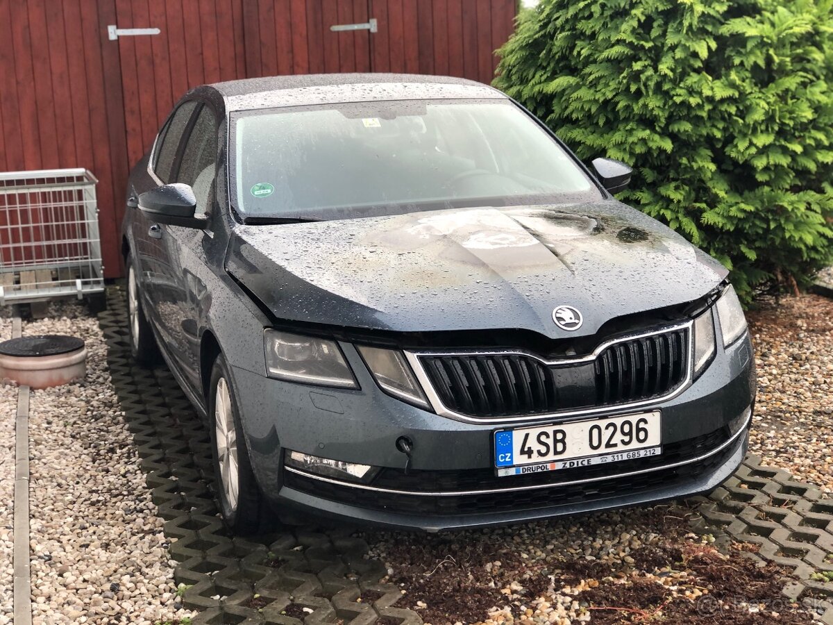 škoda octavia III sleva