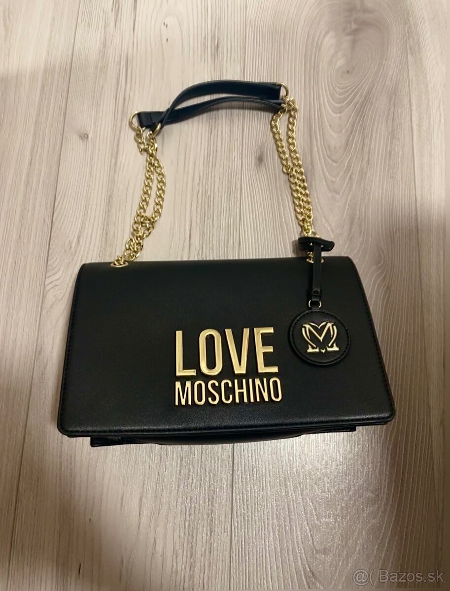 Crossbody kabelka Love Moschino