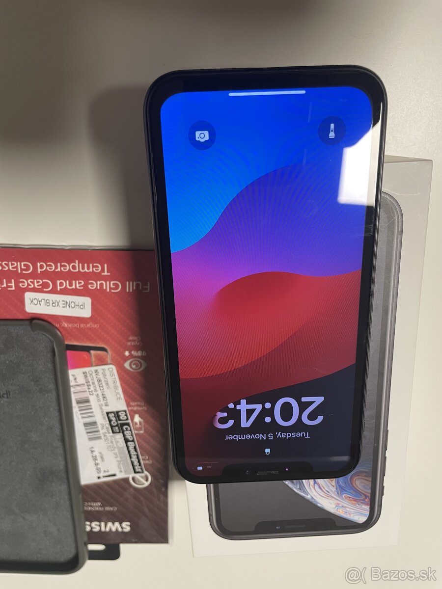 iPhone XR 64GB cierny