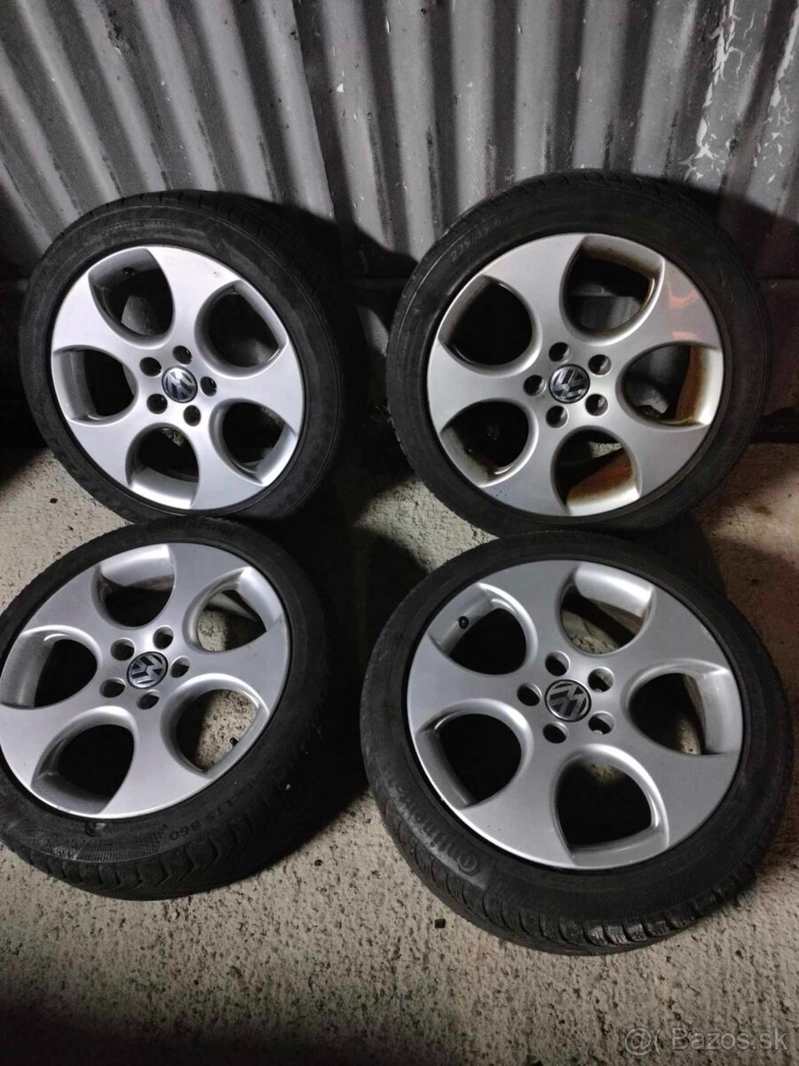 4ks alu disky orig. VW 5x112 R17 pneu 225/45 R17