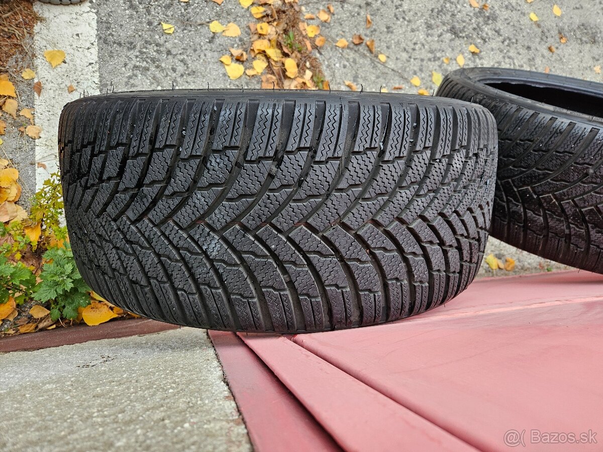 Predám zimné pneu Firestone Winterhawk 4 235/35 R19