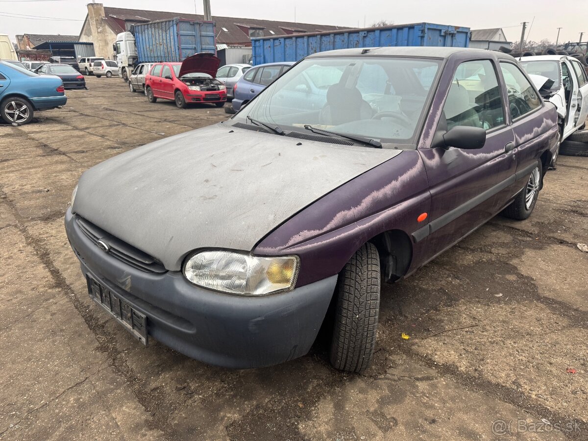 Ford Escort na náhradné diely Nd