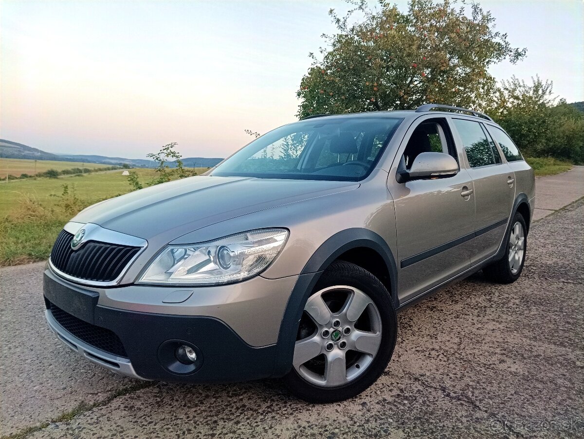 ŠKODA OCTAVIA SCOUT 2.0 TDI 4X4 XENON TOP NADHERNE