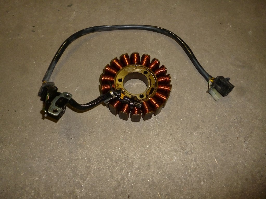 Suzuki Burgman 125, 200. Stator - alternátor. Od 2007