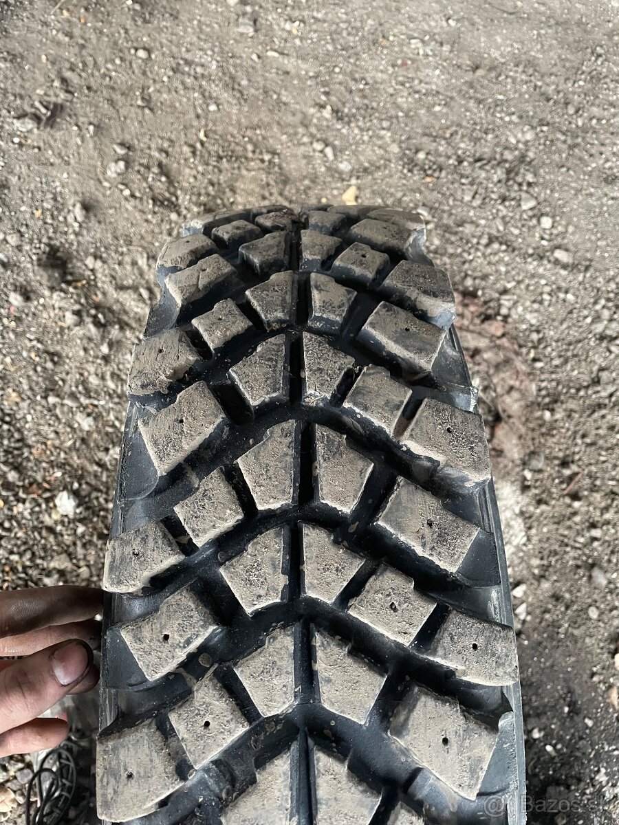 Pneu 175/80R16 TRUCK 2000