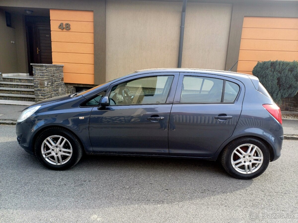 Opel Corsa 1.2 16V 63kw Benzín 2010 Exlusive