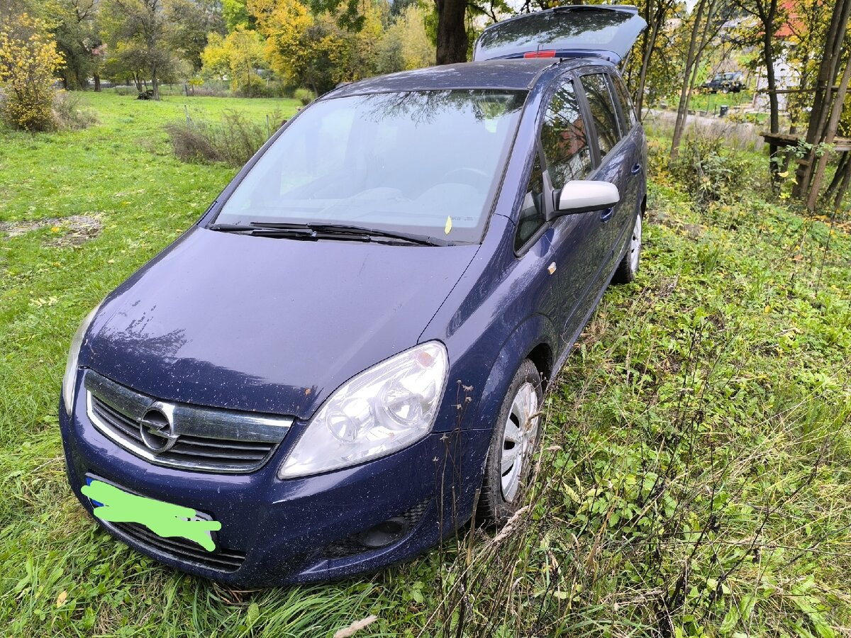 Opel Zafira 1.7 CDTI 2010 na nahradne diely