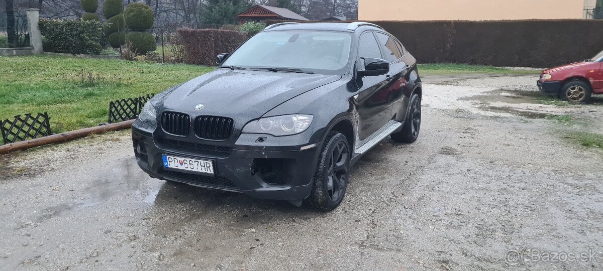 BMW X6 xDrive 35sd...ľahko havarované