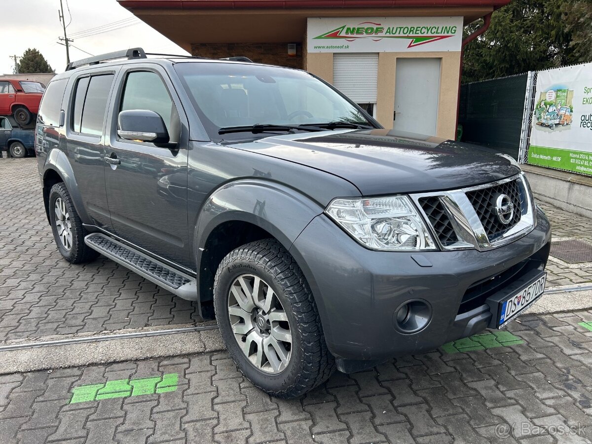 Nissan Pathfinder 2.5 dCi LE A/T