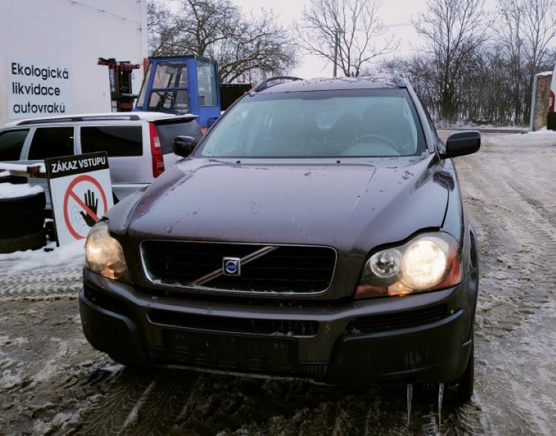 Volvo XC90, D5 136kw - Náhradní díly