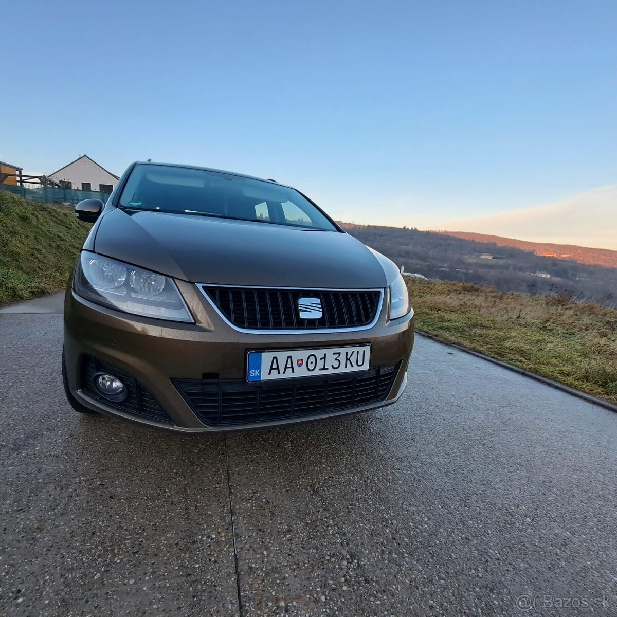 Predám Seat alhambra 2.0 tdi 103kw 7 mistne