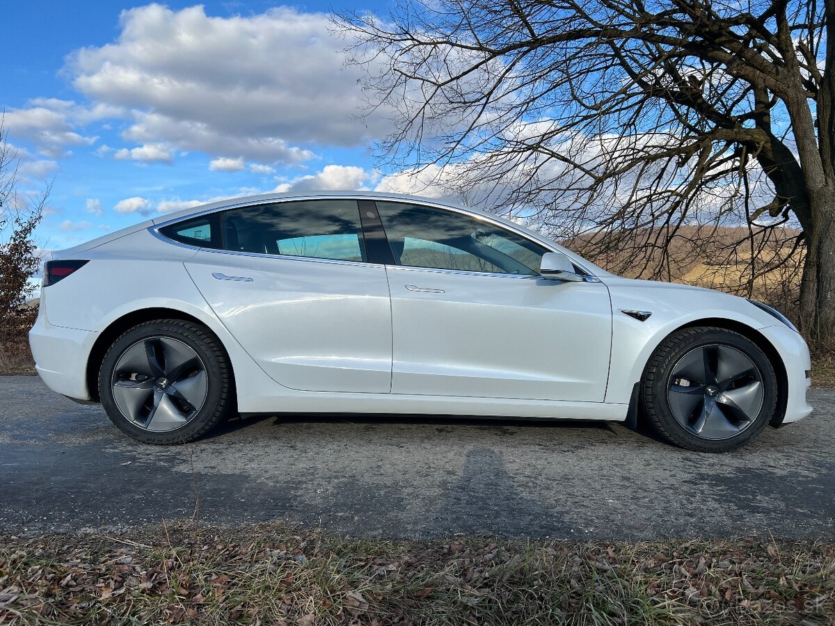 Tesla model 3 Long range - možný odpočet DPH - v záruke