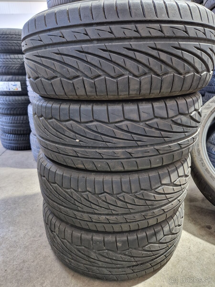 215/55R17 letné