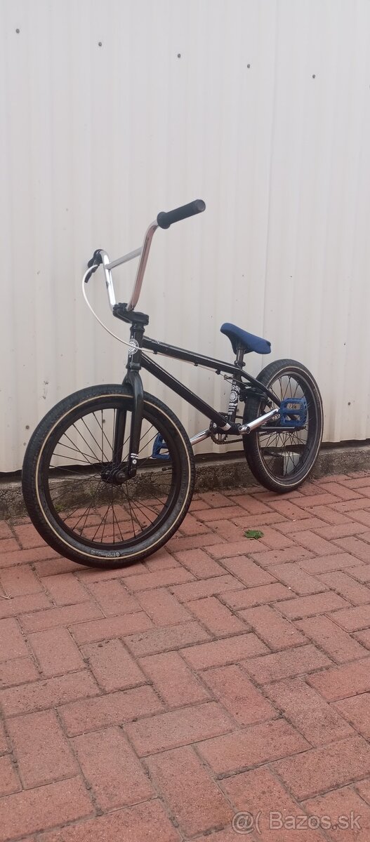 BMX  čierno-modrý