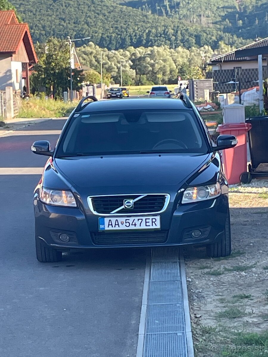 Volvo V50