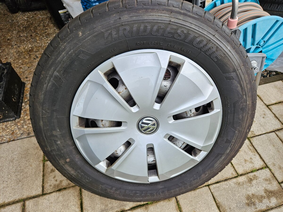 Predam na VW T6 original letna sada 215/65 R16C komplet 300€