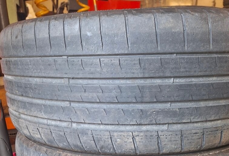 Bridgestone Potenza 235/40/19