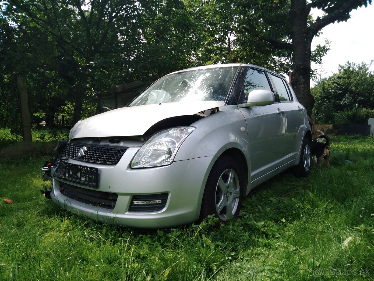 Suzuki Swift III 1,3 68kW 2009 - M13A