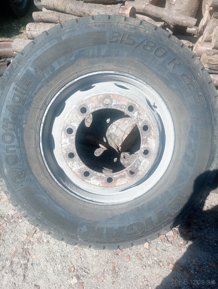 Predám pneu s diskom 315/80 r 22.5