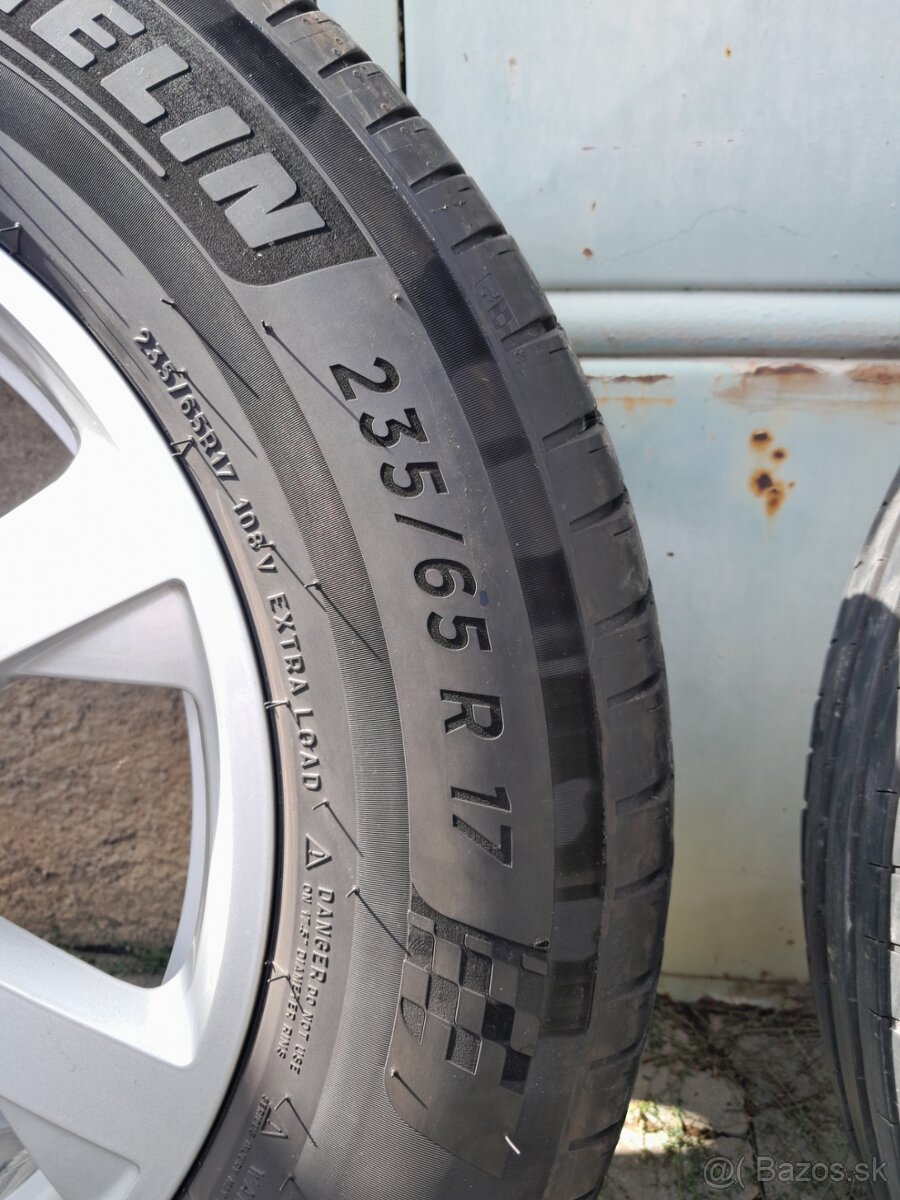 235/65r17