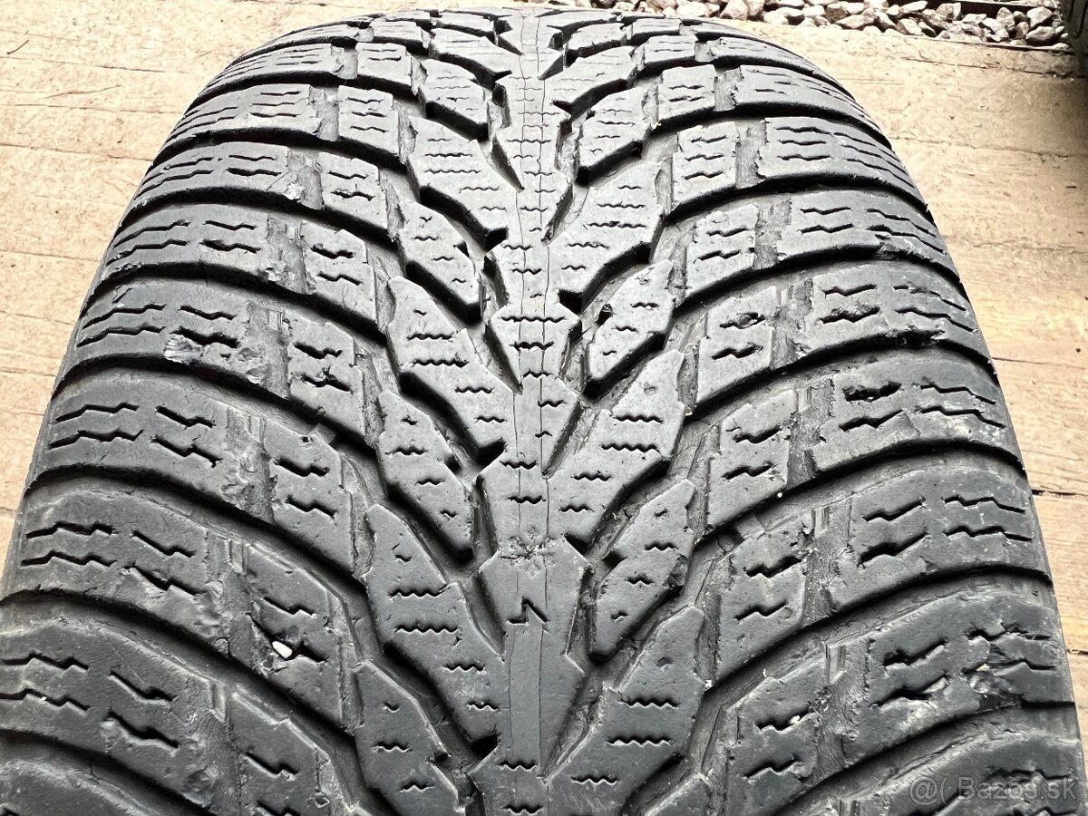 205/55R16 91H Nokian WR Snowproof